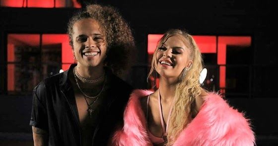 Luisa sonza em cenas quentes com o cantor vitão no clipe flores