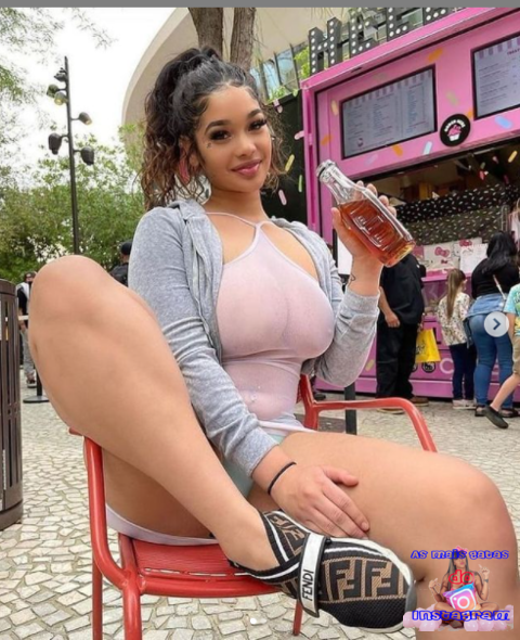 Mulheres em doze fotos muito gostosas e sensuais,para animar o seu dia.