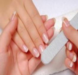 Como virar uma manicure em pouco tempo