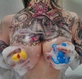 Tesão de tatuadas
