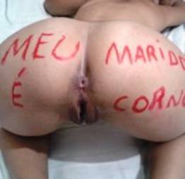 Corno filma esposa sendo enrabada por melhor amigo