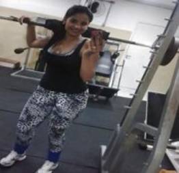 Isabela Morena perfeita empinando a bunda grande