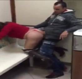 Eu tô fodendo gostoso kkk doidão comendo a mina no mc donalds