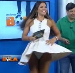 Elaine azevedo apresentadora pagando calcinha no donos da bola