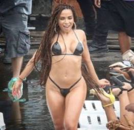 Anitta mais gostosa do que nunca no clipe vai malandra