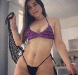 Camgirl super deliciosa sentando no consolo - porno cafajeste