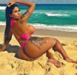 Karen havery gp gostosa mamando pau no banho