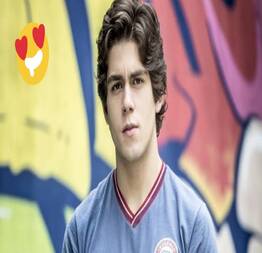 Ex ator de html5-dom-document-internal-entity1-quot-endMalhaçãohtml5-dom-document-internal-entity1-quot-end fica pelado no teatro e nos surpreende com dote!