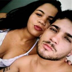 Menina dando o cu pro menino que conheceu na escola